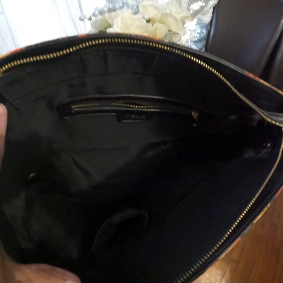 BEBE melissa floral tote purse.zip top - Picture 2 of 3